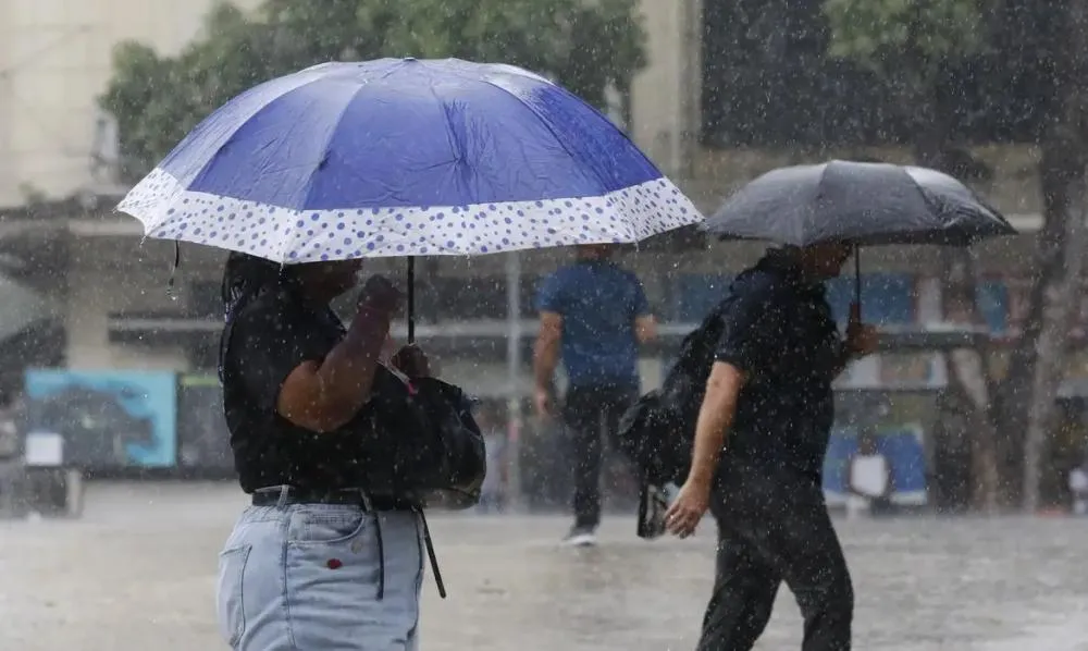 Imagem da matéria: Inmet emite alerta de chuva para 376 cidades da Bahia