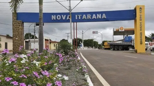 Imagem da matéria: Acidente com duas motocicletas mata dois homens e deixa mulher em estado grave no interior da Bahia